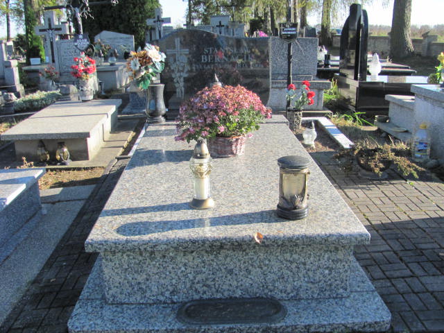 Grób Stanisław Bernacik